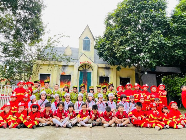 HĐTN "Ngày thứ 7 cùng con" trường MN Thị trấn Yên Thành